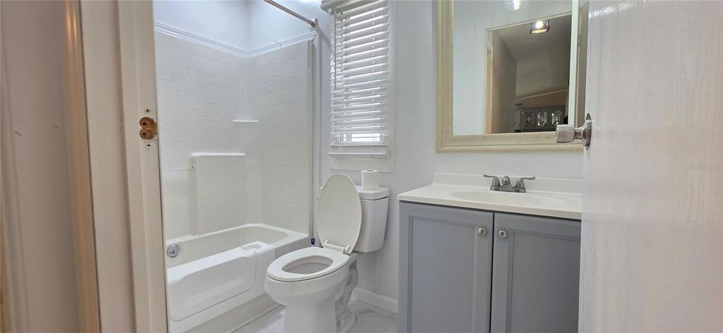 Image 22 of property listing at 3191 KEUKA LOOP, Lakeland, FL 33810