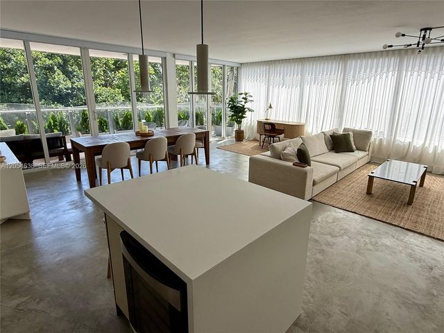 2155 Washington Ct 210, Miami Beach, FL 33139
