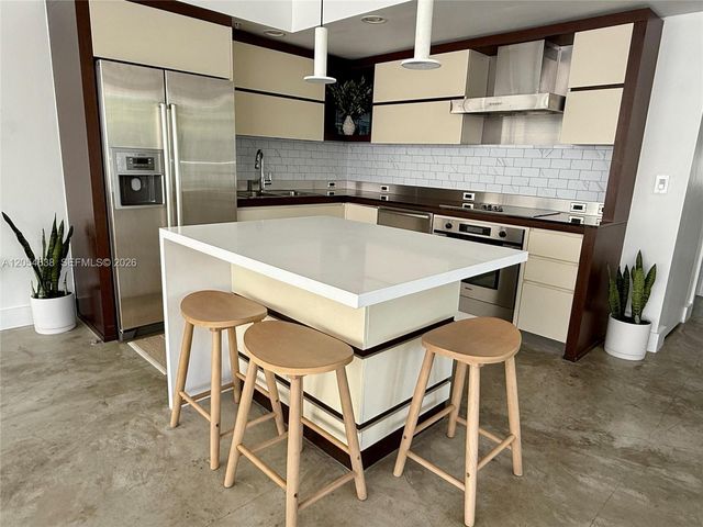 2155 Washington Ct 210, Miami Beach, FL 33139