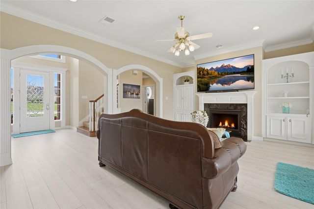 55 Monterrey Road E, Montgomery, TX 77356