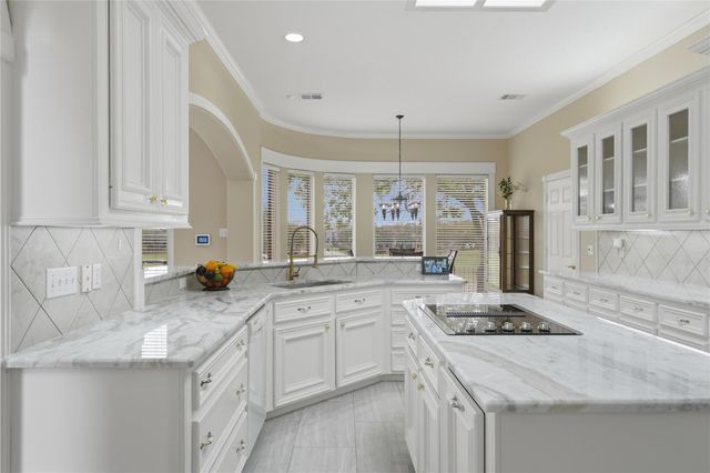 55 Monterrey Road E, Montgomery, TX 77356