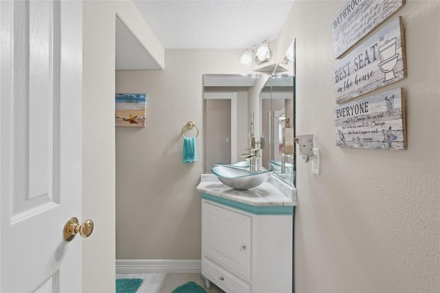 55 Monterrey Road E, Montgomery, TX 77356