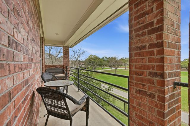 55 Monterrey Road E, Montgomery, TX 77356