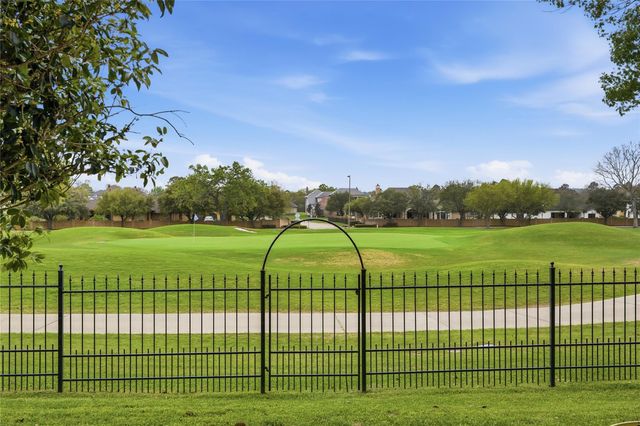 55 Monterrey Road E, Montgomery, TX 77356