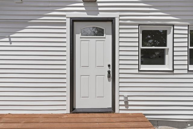 1523 Pierre Street, Manhattan, KS 66502