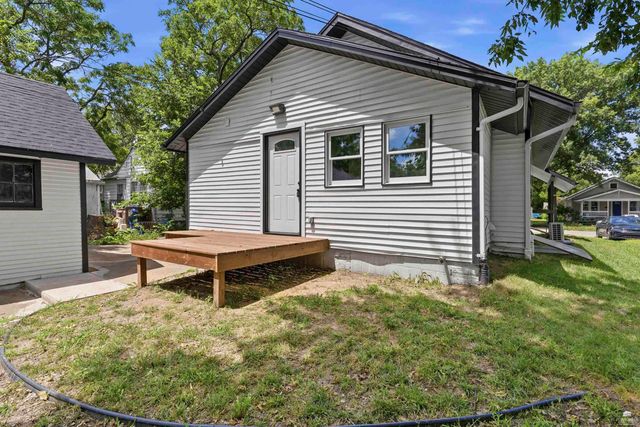 1523 Pierre Street, Manhattan, KS 66502