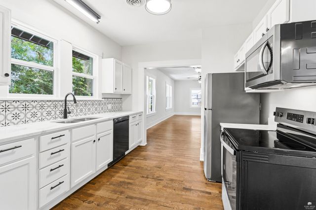 1523 Pierre Street, Manhattan, KS 66502
