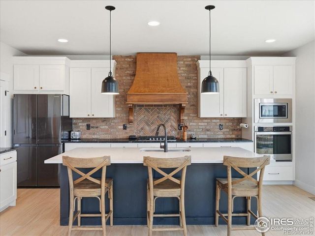 2092 Glean Drive, Windsor, CO 80550