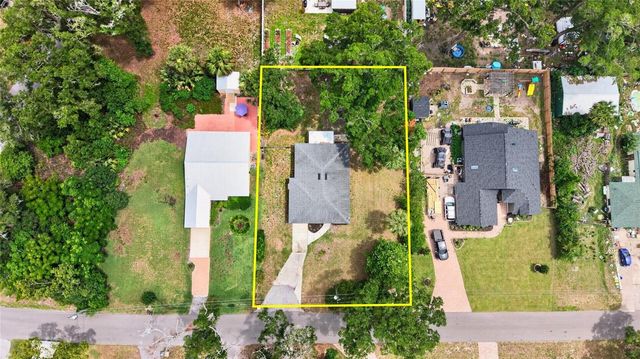 25342 CARNOUSTIE DRIVE, Sorrento, FL 32776