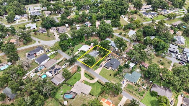 25342 CARNOUSTIE DRIVE, Sorrento, FL 32776