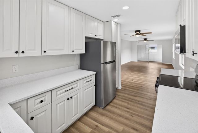 25342 CARNOUSTIE DRIVE, Sorrento, FL 32776