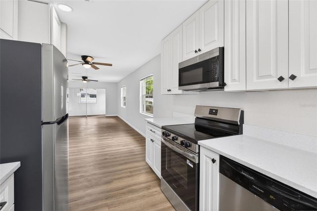 25342 CARNOUSTIE DRIVE, Sorrento, FL 32776