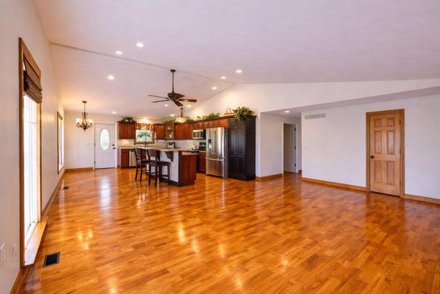 1440 Spout Springs Road, Clay City, KY 40312