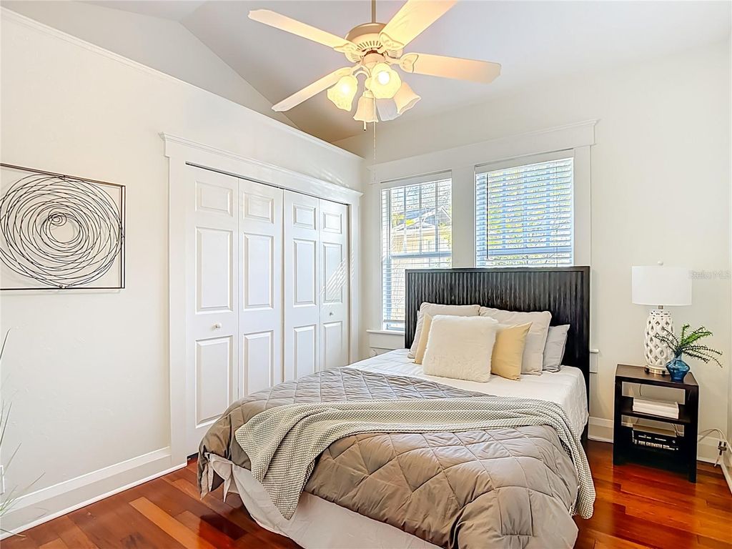 Image 23 of property listing at 906 E BROAD STREET, Tampa, FL 33604