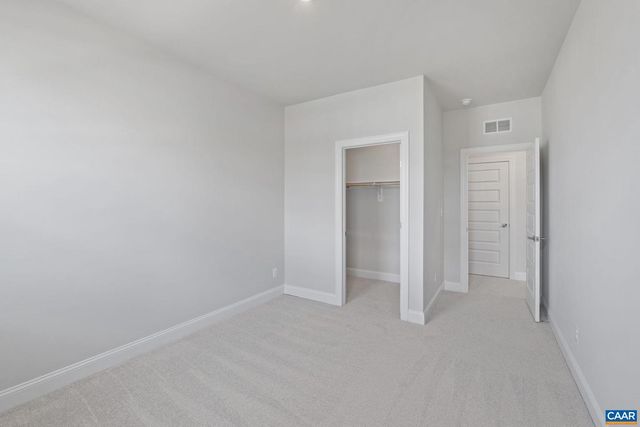 385 BAYBERRY LN, Zion Crossroads, VA 22942