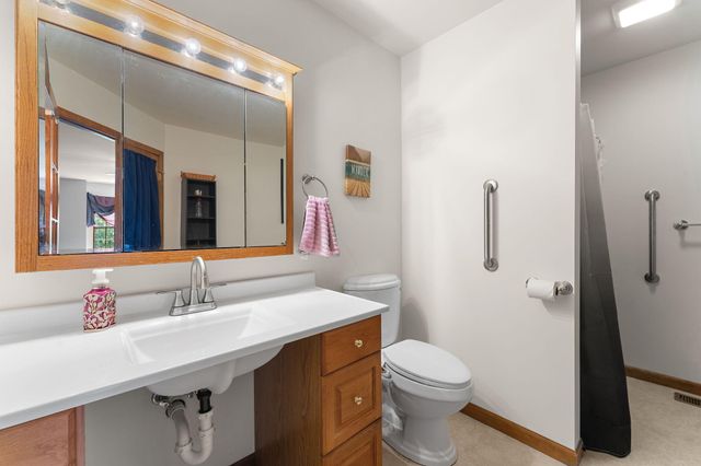 3451 Fairway Drive, Chesterton, IN 46304