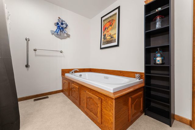 3451 Fairway Drive, Chesterton, IN 46304