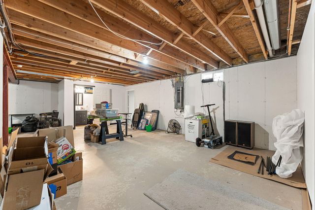 3451 Fairway Drive, Chesterton, IN 46304