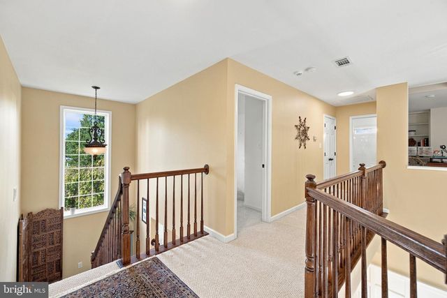 117 PINEHURST CT, Charles Town, WV 25414