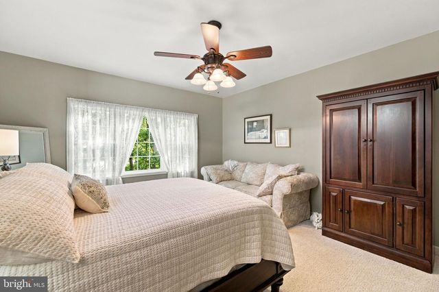 117 PINEHURST CT, Charles Town, WV 25414