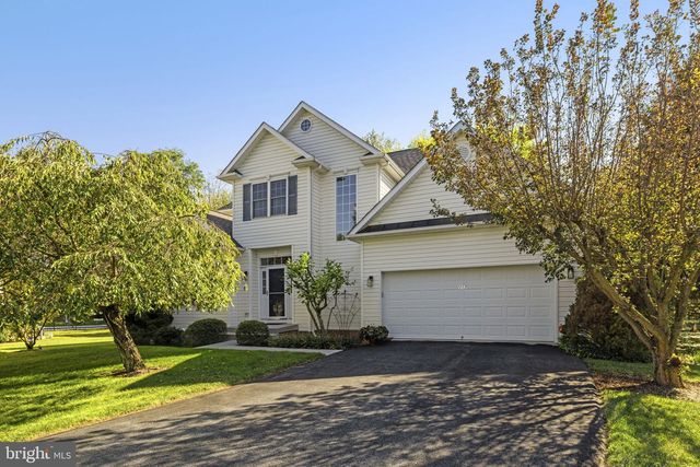 117 PINEHURST CT, Charles Town, WV 25414