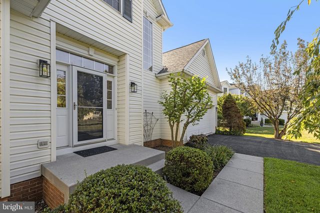 117 PINEHURST CT, Charles Town, WV 25414
