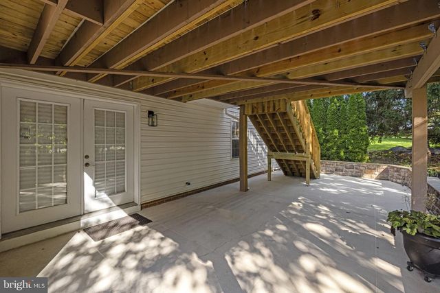 117 PINEHURST CT, Charles Town, WV 25414
