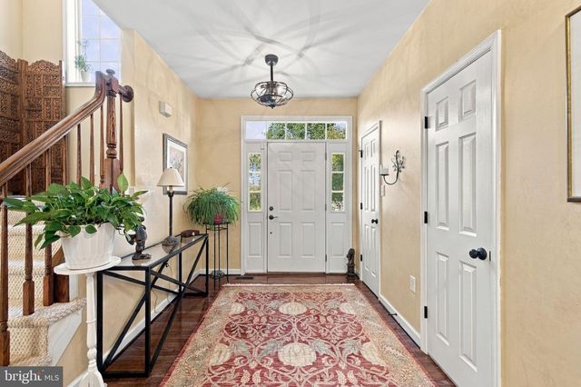 117 PINEHURST CT, Charles Town, WV 25414