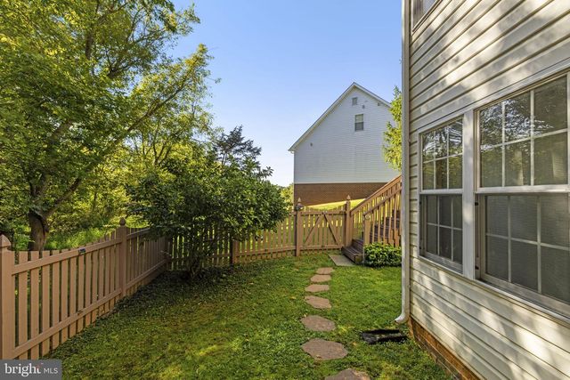 117 PINEHURST CT, Charles Town, WV 25414