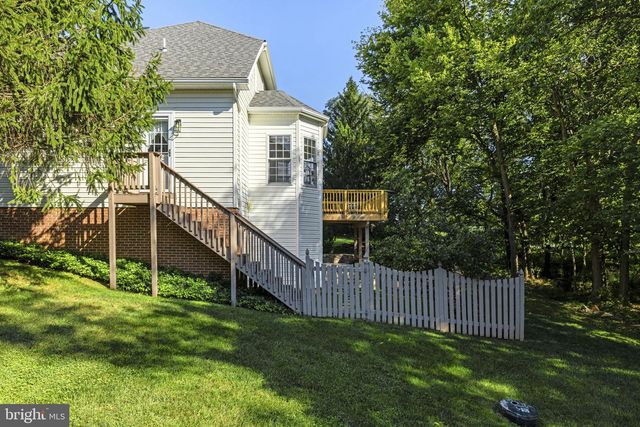 117 PINEHURST CT, Charles Town, WV 25414