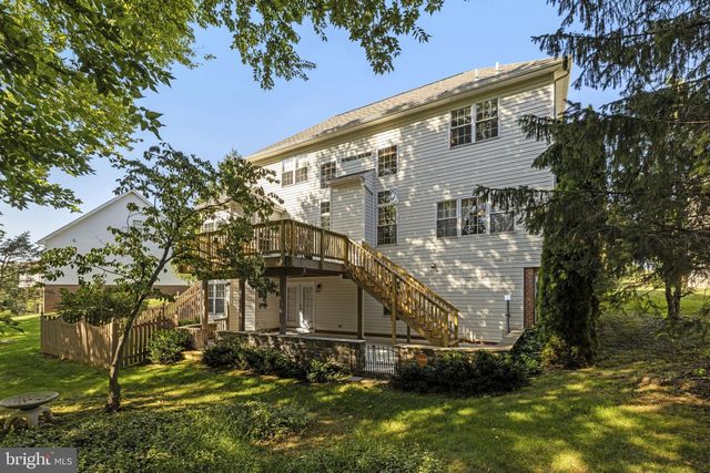 117 PINEHURST CT, Charles Town, WV 25414