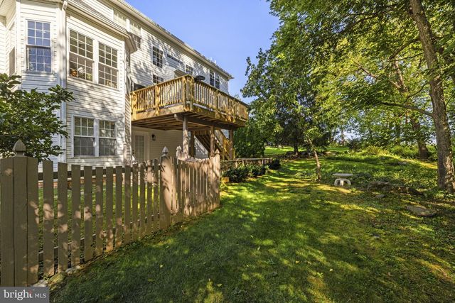 117 PINEHURST CT, Charles Town, WV 25414