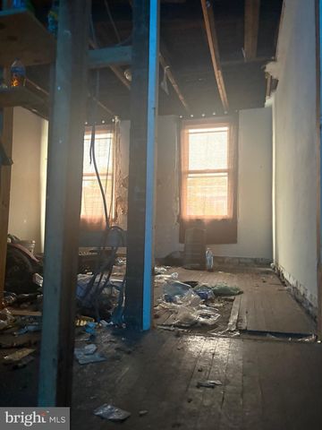 1933 W PRATT ST, Baltimore, MD 21223