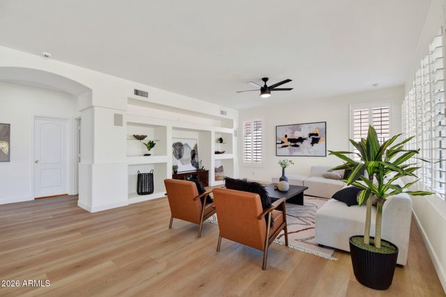 2380 W MEGAN Street, Chandler, AZ 85224