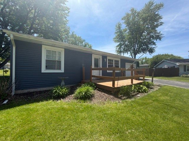 2016 Midhurst Court, Joliet, IL 60435