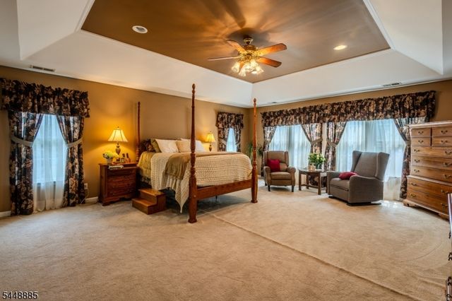 18 Hartlander St, East Brunswick Twp., NJ 08816