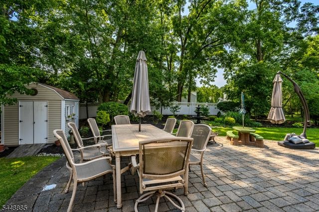 18 Hartlander St, East Brunswick Twp., NJ 08816