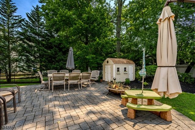 18 Hartlander St, East Brunswick Twp., NJ 08816