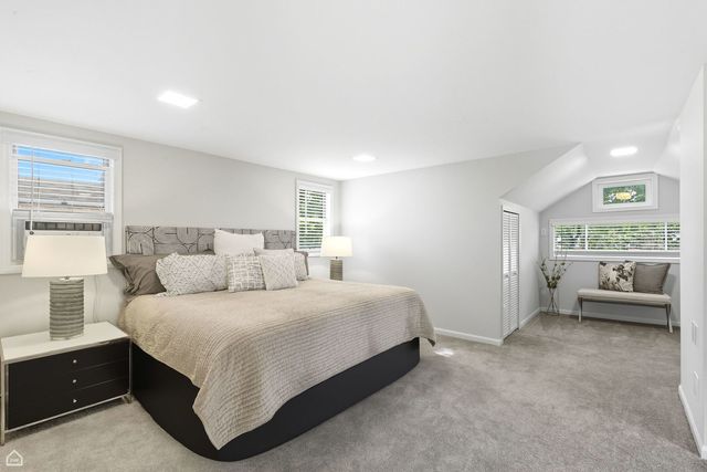 2626 N 78th Avenue, Elmwood Park, IL 60707