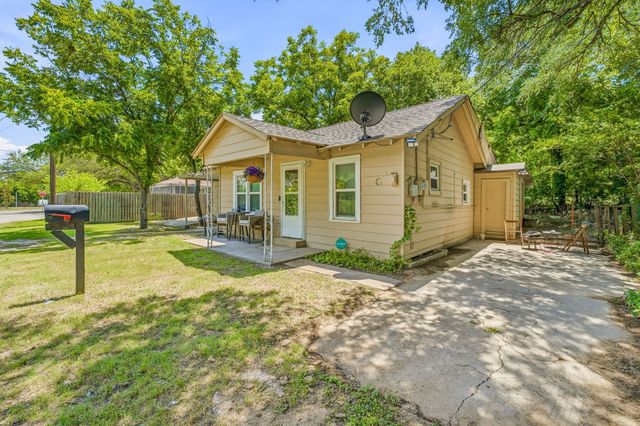 328 S Race Street, Stephenville, TX 76401