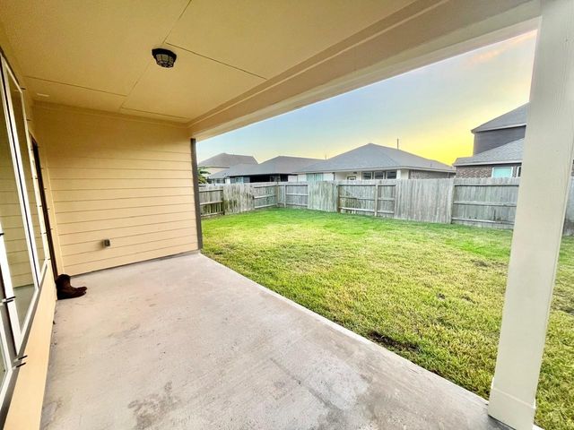 2307 Sweet Bay Drive, Texas City, TX 77539