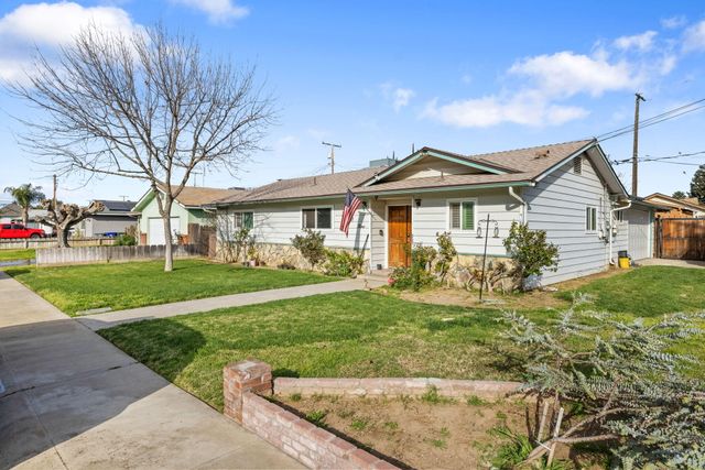 509 S Orange Avenue, Exeter, CA 93221