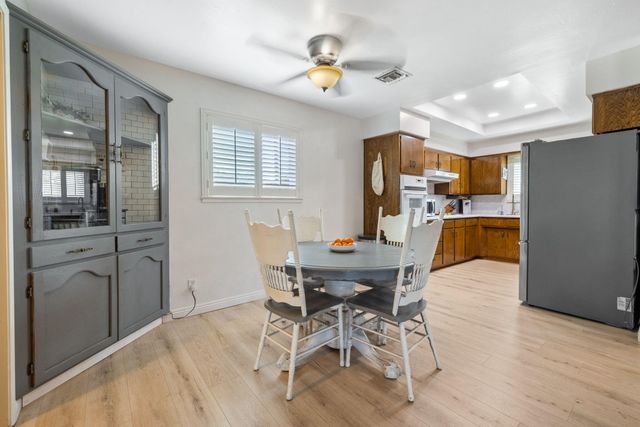 509 S Orange Avenue, Exeter, CA 93221