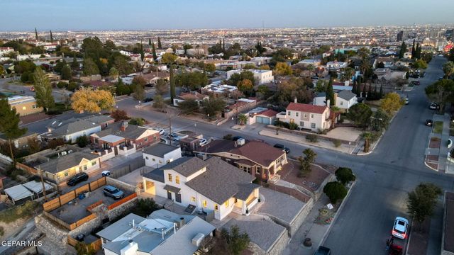 2110 N Kansas Street, El Paso, TX 79902