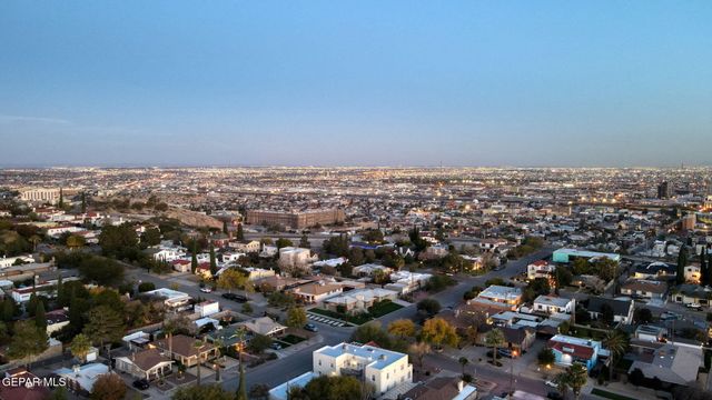 2110 N Kansas Street, El Paso, TX 79902