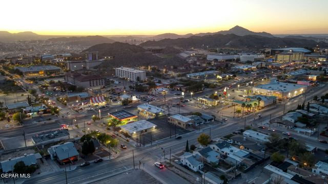 2110 N Kansas Street, El Paso, TX 79902