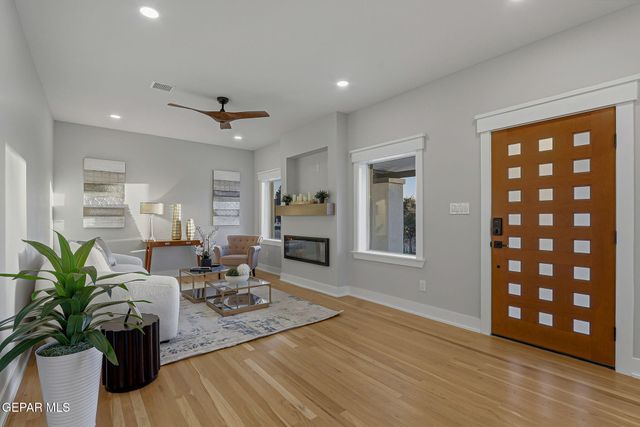 2110 N Kansas Street, El Paso, TX 79902