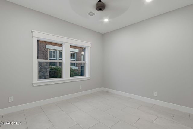 2110 N Kansas Street, El Paso, TX 79902