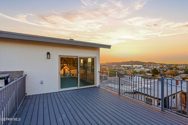 2110 N Kansas Street, El Paso, TX 79902