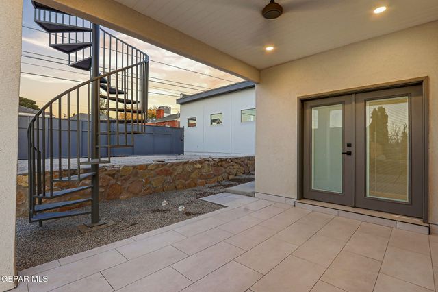 2110 N Kansas Street, El Paso, TX 79902